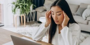 penyebab sakit kepala pada wanita