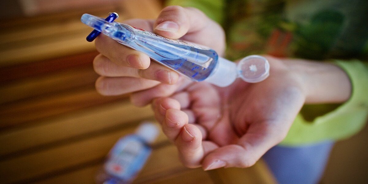 Manfaat hand sanitizer