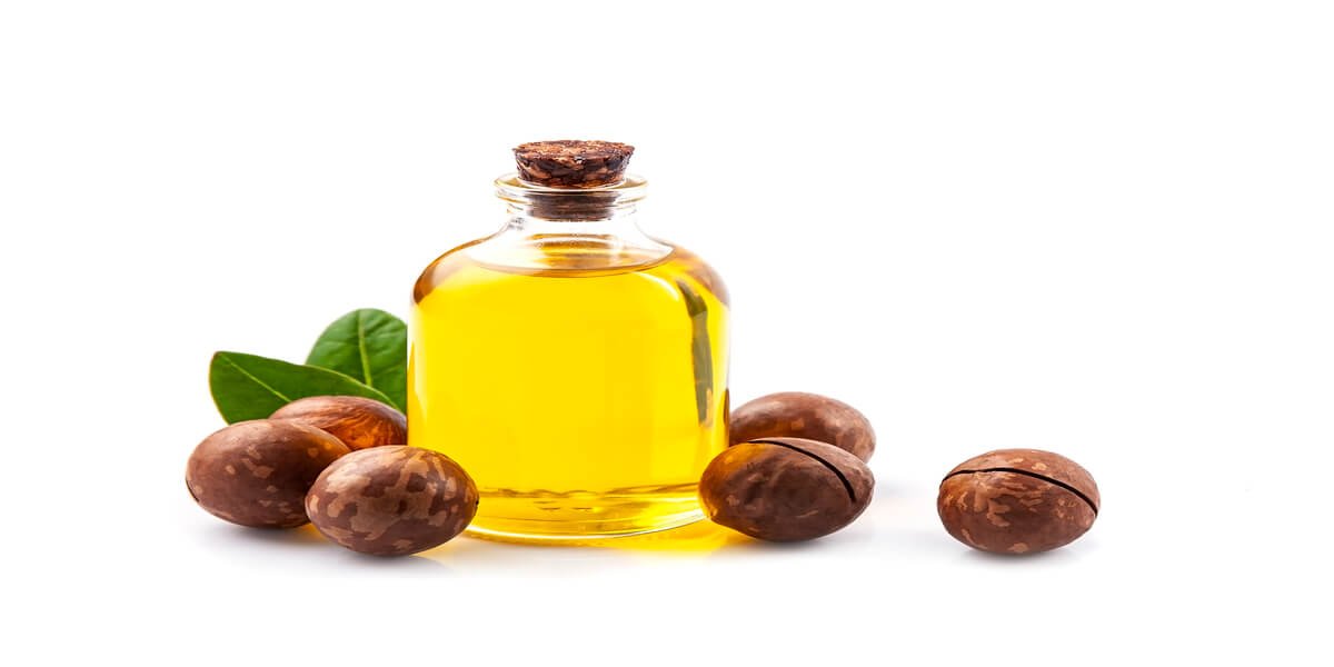 Manfaat Minyak Kemiri untuk Kesehatan Kulit dan Rambut