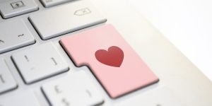 Aplikasi kencan online