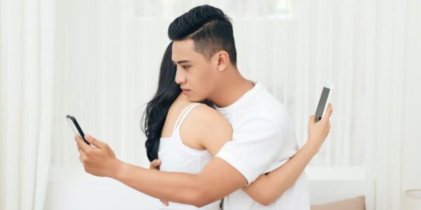 Begini ciri-ciri pasangan berbohong