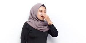 cara menghilangkan bau mulut secara alami