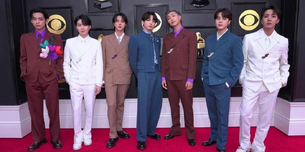 grammy award adalah