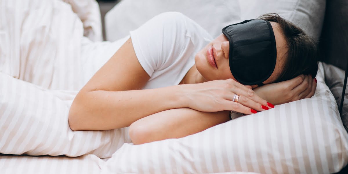 penutup mata untuk tidur