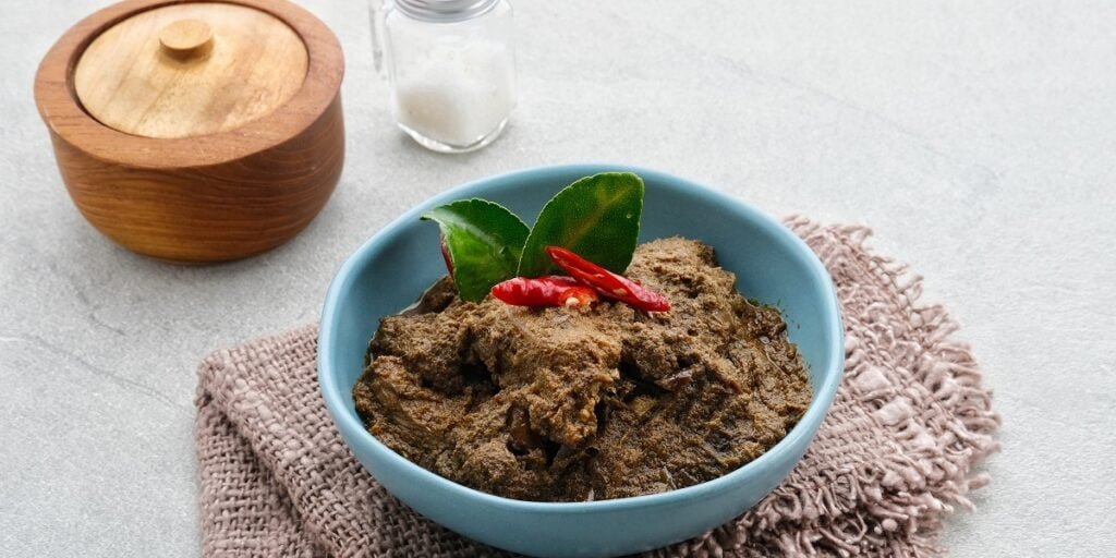 kalori rendang