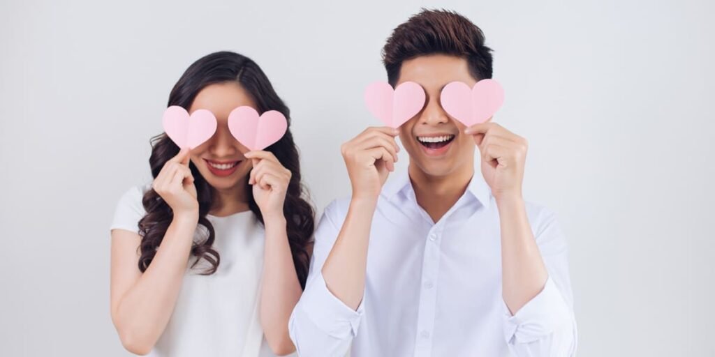 ciri ciri orang jatuh cinta