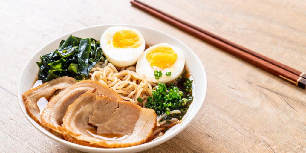 berapa kalori ramen