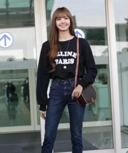 lisa airport style