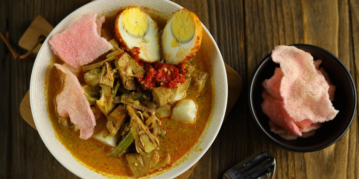 kalori lontong sayur
