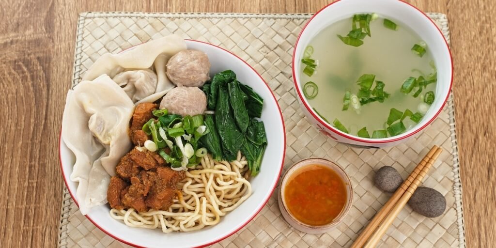 kalori mie ayam bakso