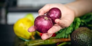 manfaat bawang merah untuk wajah