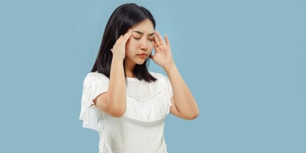 normalkah sakit kepala setelah melahirkan