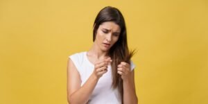 penyebab dan cara mengatasi rambut kering